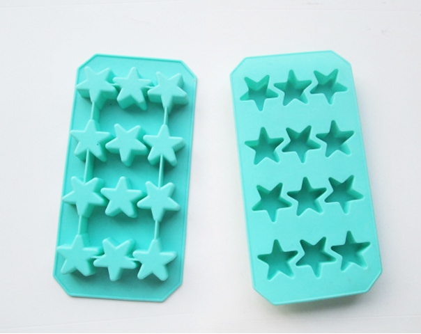 KI-038 NBLK Silicone Ice Cube Tray