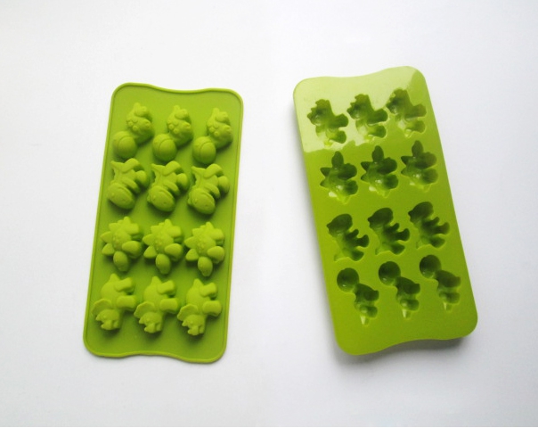KI-037 NBLK Silicone Ice Cube Tray