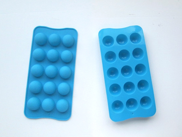 KI-031 NBLK Silicone Ice Cube Tray
